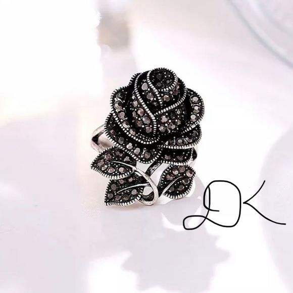 BLACK DIAMOND ROSE RING - Picture 3 of 4